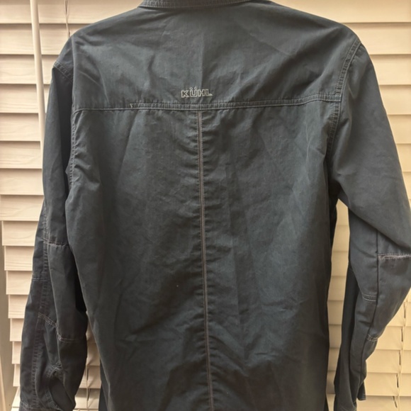 Men's Kuhl Button Down Shirt Size Small - Picture 4 of 6